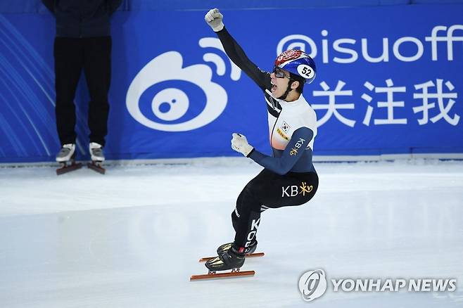 쇼트트랙 황대헌 월드컵 1차 대회 모습 [AFP=연합뉴스 자료사진]