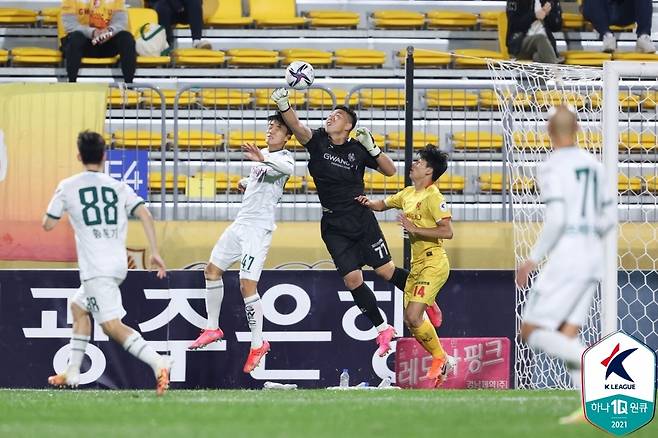 윤보상의 선방 [한국프로축구연맹 제공. 재판매 및 DB 금지]