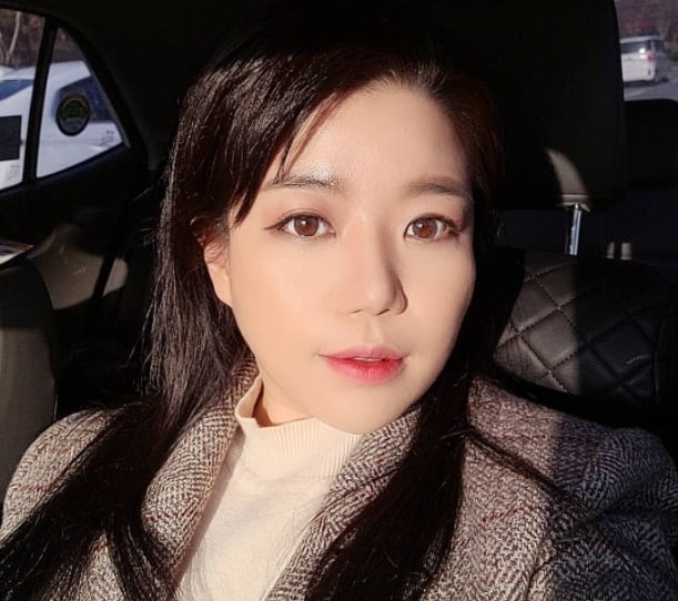 성범죄 협박 의혹이 제기됐던 가수 제이세라가 상대 남성 A씨에 대해 법적 대응을 예고했다. /사진=제이세라 인스타그램