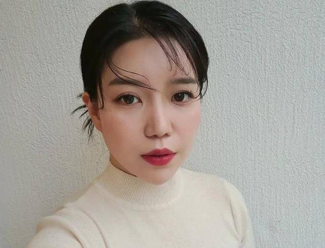 성폭행 협박 의혹을 받고 있는 가수 제이세라 측이 폭로자 A 씨를 상대로 고소를 진행한다. 제이세라 SNS 제공