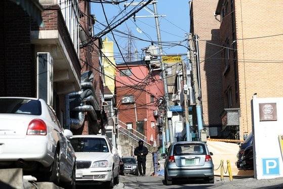 2018년 11일 서울 종로구 창신동 주택가 노상에 주차된 차량들. 기사와 관련없는 사진. 뉴스1