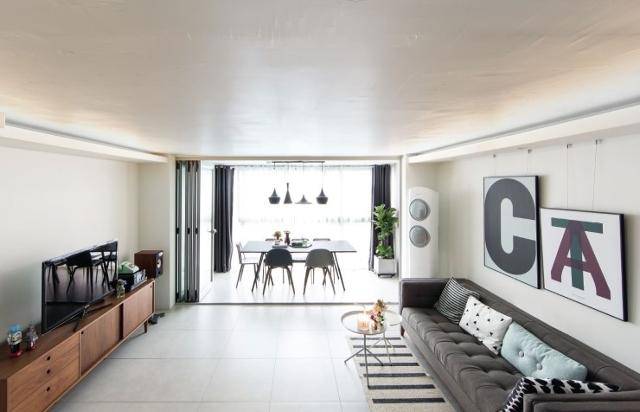 윤소연 아파트멘터리 대표를 유명하게 만든 신혼시절의 서울 상암동 아파트 내부 모습. 윤 대표가 직접 인테리어 작업을 했다. 아파트멘터리 제공