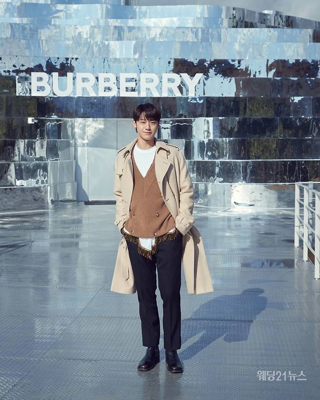 사진 : 버버리, 이도현 '이매진드 랜드스케이프 제주(THE IMAGINED LANDSCAPES JEJU)'