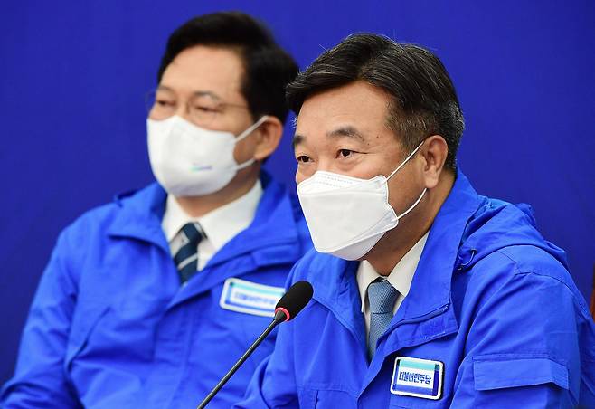 더불어민주당 윤호중 공동선대위원장이 10일 오전 국회에서 열린 중앙선거대책위원회의에서 발언하고 있다. /연합뉴스