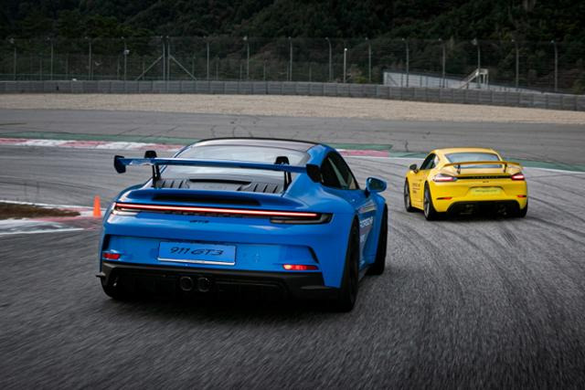 포르쉐 911 GT3, 718GT4, 카이엔 터보 GT를 인제 스피디움에서 시승했다.