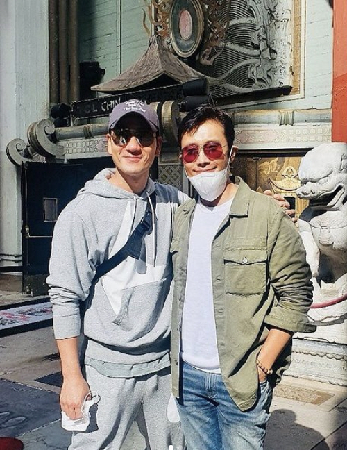 Actor Lee Byung-hun flaunts steamy friendship with Park Hae SooLee Byung-hun tagged Actor Park Hae Soo on his SNS on the 13th, saying #chinesetheater.The photo shows Lee Byung-hun standing side by side with Actor Park Hye-soo and showing warm friendship.The pair, who were linked to the Netflix drama squid game, attended the LACMA Art + Film Gala at the United States of Americas LA County Museum of Art.He is also invited to various movie-related events held at United States of America, including United States of America LACMA Art + Film Gala event.Meanwhile, Lee Byung-hun married Lee Min-jung in 2013 and has a son.