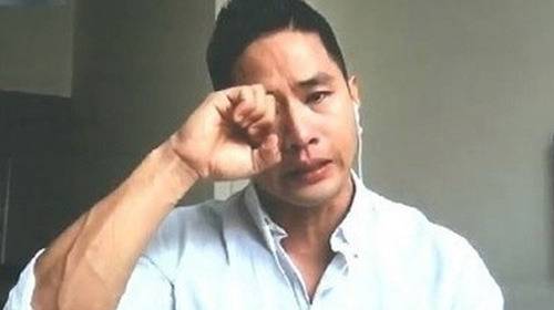 - 아프리카TV 생방송에서 울먹이며 사과하는 유승준