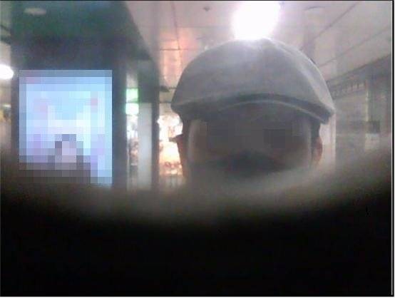 실리콘 지문을 이용해 주민센터 무인발급기에서 문서를 발급받는 부동산 사기 일당. 용인동부경찰서