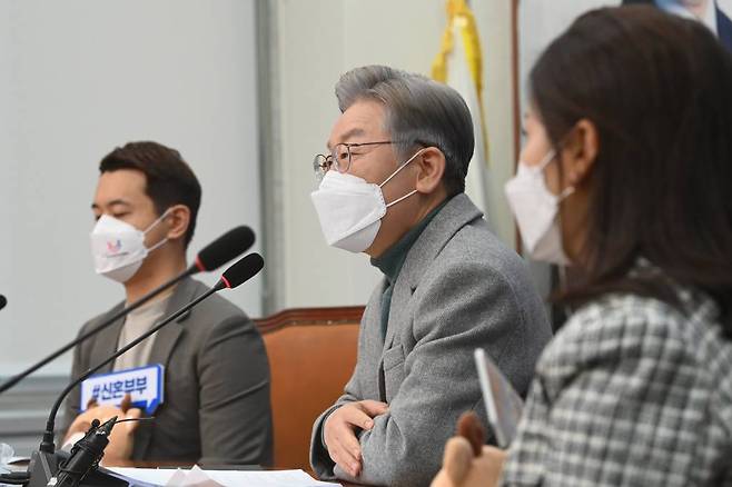 이재명 더불어민주당 대선 후보가 22일 서울 여의도 국회에서 열린 전국민 대전환 선거대책위원회의에서 발언하고 있다. / 사진제공=뉴시스