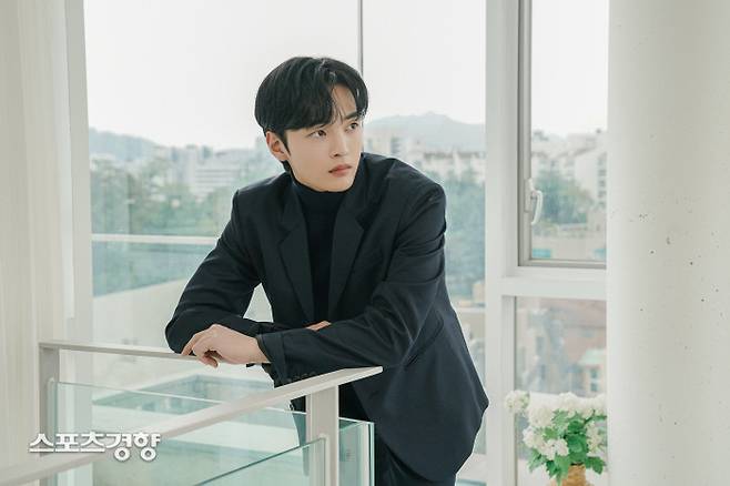KBS2 드라마 ‘달리와 감자탕’에 진무학 역으로 출연한 배우 김민재. 사진 냠냠엔터테인먼트