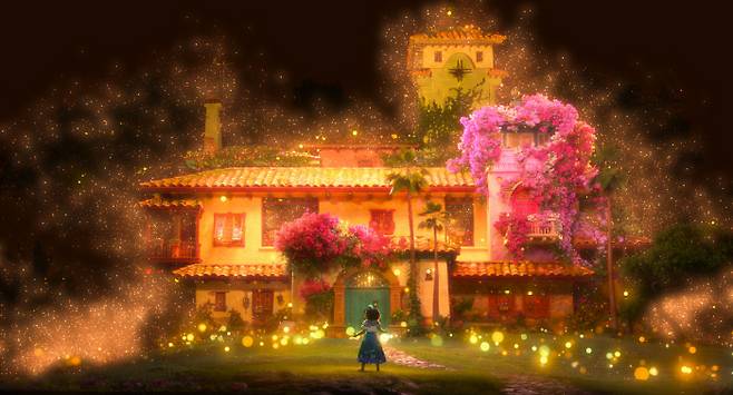 디즈니 애니메이션 <엔칸토: 마법의 세계>의 한 장면 | 월트디즈니컴퍼니 코리아 제공