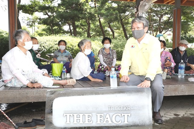 정읍시는 어르신들의 다양한 복지 욕구에 부응하고, 어르신들이 경제적 어려움 없이 다양한 사회활동을 영위하며 행복한 노후를 보낼 수 있도록 돕기 위해 노인복지 기반 시설 구축에 힘을 쏟고 있다. / 정읍시 제공