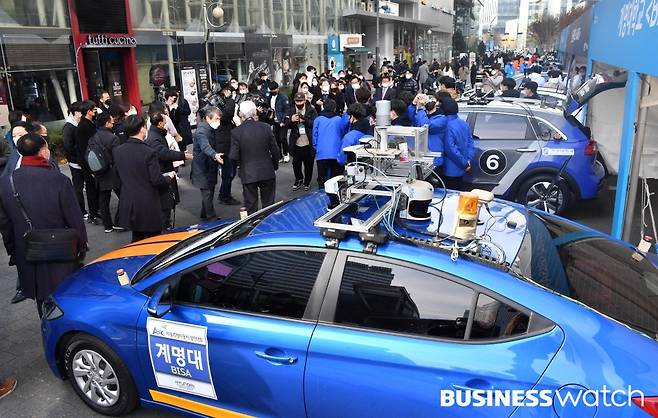 29일 오후 서울 마포구 상암동 자율주행차 시범운행지구에서 서울시와 현대자동차가 공동주최한 '2021현대자동차그룹 자율주행 챌린지'가 열리고 있다./사진=이명근 기자 qwe123@