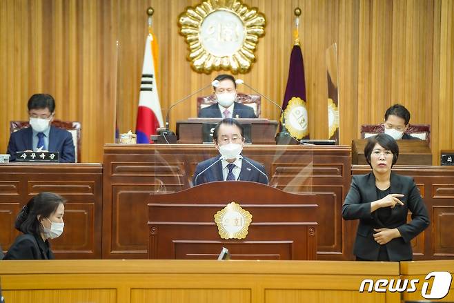 김종식 목포시장이 2일 시의회에서 시정연설을 통해 내년도 주요 시정 운영방향을 밝혔다.© 뉴스1