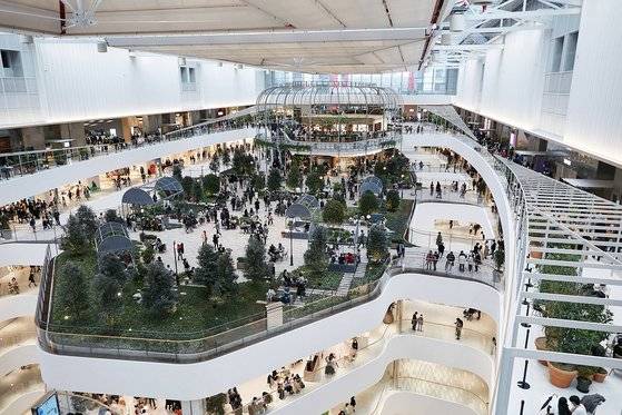 더현대 서울 내부 모습. (사진 출처 : 현대백화점 홈페이지 캡처)