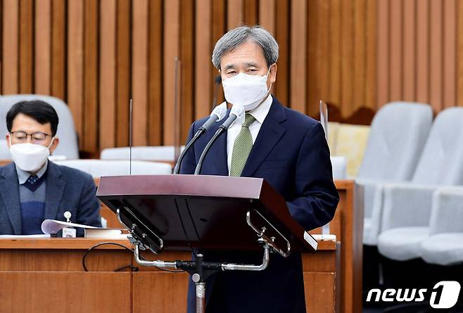 문상부 중앙선거관리위원회 위원 후보자가 6일 서울 여의도 국회에서 열린 인사청문회에서 모두발언을 하고 있다. 2021.12.6/뉴스1 © News1 이동해 기자