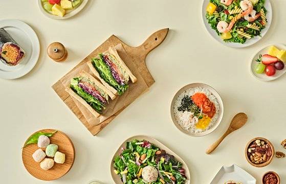 매일 새벽 배달되는 점심식사. 메뉴를 고민할 필요도, 배달을 기다릴 필요도 없다. 이젠 점심도 구독의 시대다. [사진 위잇딜라이트]