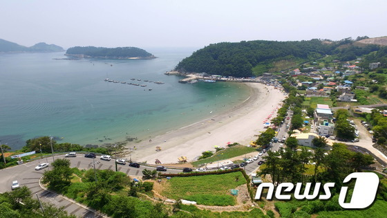 한려해상국립공원 남해군 셜리해수욕장. © 뉴스1