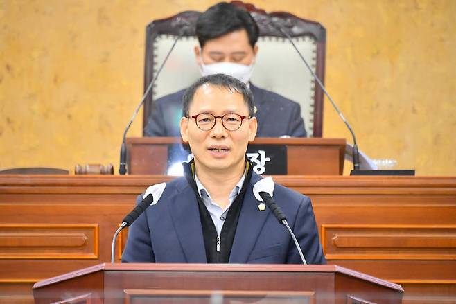 [광주=뉴시스] 광주 광산구의회 김영관 의원. (사진=광주 광산구의회 제공) 2021.12.08. photo@newsis.com *재판매 및 DB 금지