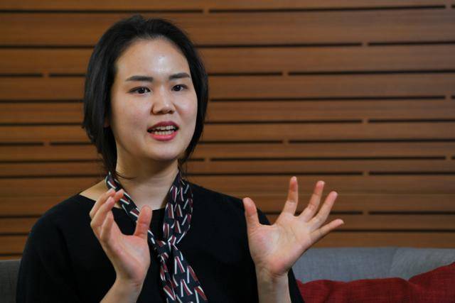 윤다미씨는 “아들에게 내 성을 물려주지는 못했지만, 남편도 제도가 불공평하다는 데엔 동의하기에 이르렀다”고 말했다. 한지은 인턴기자