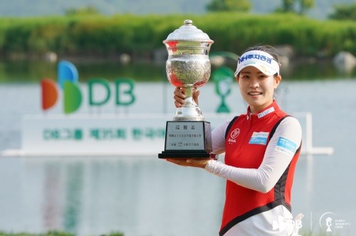 박민지가 올해 한국여자오픈을 포함해 6승을 거두면서 역대 최고 상금 기록을 경신했다. [사진=대회 조직위]