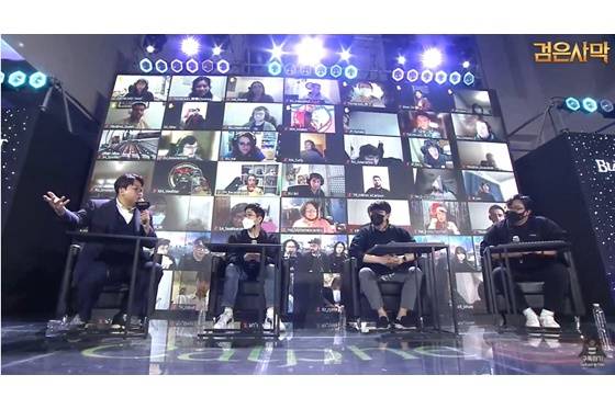 펄어비스(대표 정경인)는 11일 ‘검은사막’ PC·콘솔 이용자 간담회 ‘칼페온 연회’를 개최하고 겨울 주요 업데이트 계획을 발표했다.