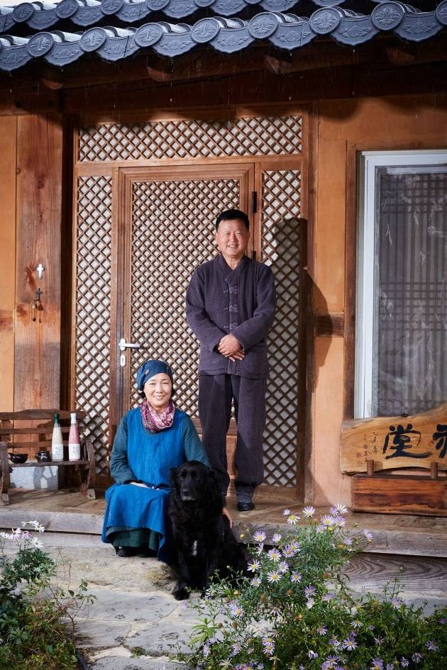 ‘순창 백일주’를 복원해 후대에 물려주고 싶다는 임숙주 대표와 아내 김수산나 씨.