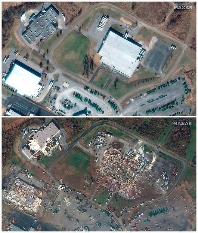 미국 켄터키주 메이필드에서 토네이도가 불어닥쳐 수십 명의 사상자가 발생한 양초공장의 위성사진. 위쪽은 2017년 1월 촬영한 사진이고 아래쪽은 토네이도가 강타한 후인 11일(현지시간) 촬영한 사진. 메이필드 로이터=연합뉴스