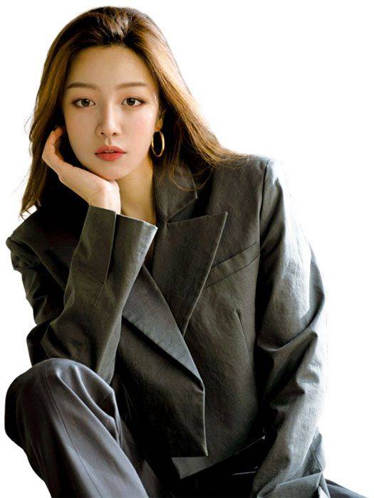 롯데홈쇼핑이 선보인 가상 인플루언서 루시. /롯데홈쇼핑