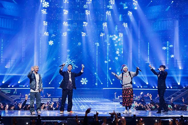 [서울=뉴시스] 엠넷 '쇼미더머니' 시즌10 파이널 스페셜 무대. 2021.12.13. (사진 = CJ ENM 제공) photo@newsis.com *재판매 및 DB 금지