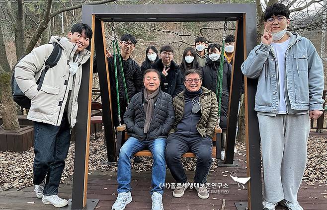 국립 안동대학교 식물의학과 학생들이 연구소로 현장 수업차 방문했다.