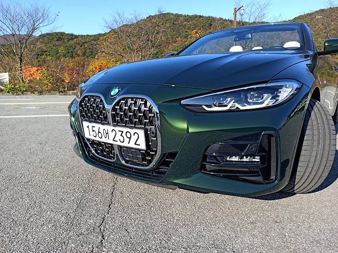 뉴 420i 컨버터블 M 스포츠 패키지 수직형 키드니 그릴