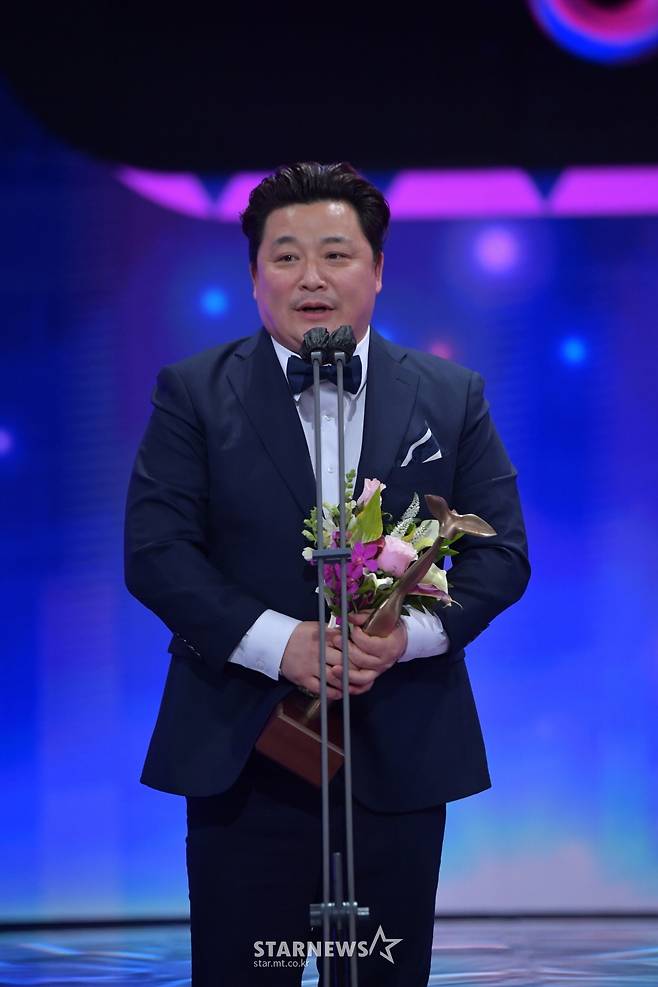 윤정수-남창희, KBS 연예대상 '라디오 DJ상' 수상[★포토]