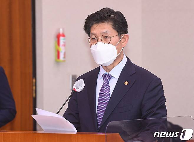 노형욱 국토교통부 장관 2021.12.27/뉴스1 © News1 이동해 기자