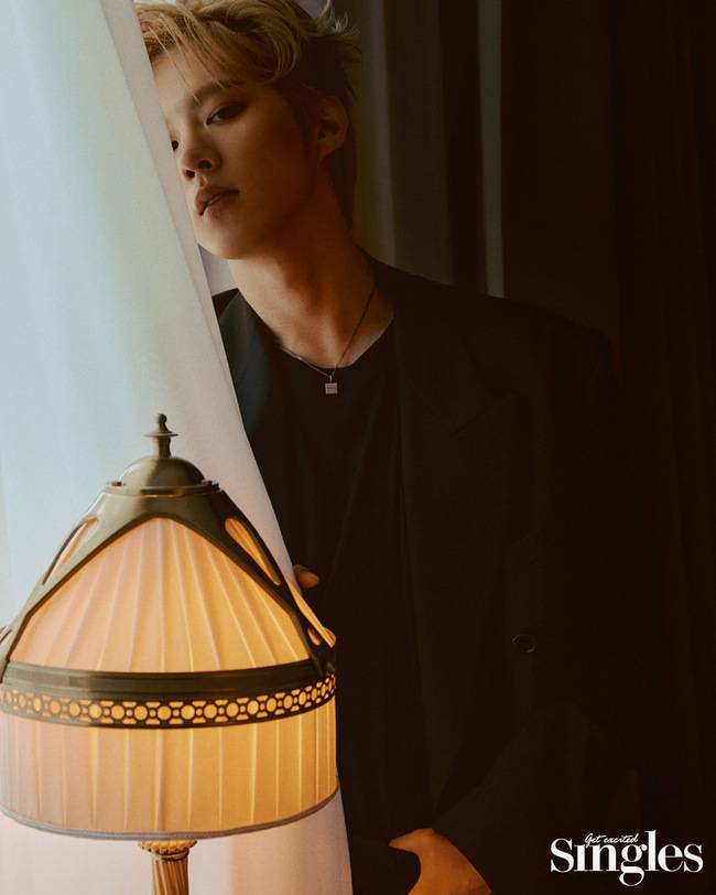 A singer and actor Kim Woo-suk pictorial has been released.Kim Woo-suk recently filmed and interviewed lifestyle magazine Singles.Kim Woo-suk, who turned chic blonde, drew attention by evoking a manly charm that was never seen before.The staff, who watched the scene, said, He is handsome regardless of the cover (the head on the cover) and the kangmer (the head on the cover), and admired his torn-up visual once again.Kim Woo-suk, who is constantly expanding his own area to uptension, X1, solo activities and actors, has become the seventh year of his debut.I am still trying to keep my initials, and if it is given, I start and immerse myself.Kim Woo-suk, who has the concentration to dig into anything, is said to have been possible because he focused on making his debut only by realizing himself and finding authenticity.Smoke also continued naturally in this flow. At first, it was simply Lets do it.I asked what the representative wanted to do, so I wanted to find something interesting and interesting while Top Model in various genres.There was a performance and I started off with a web drama.After the web drama in 2020, Kim Woo-suk chose the drama as the first top model work with the expectation of growing as an actor.Is the work that achieved the greatest growth in his acting life.In particular, Kim Woo-suk said that he had a lot of gods attached to Lee Jin-wook, the presidential election, and he was nervous and focused on character analysis, which led to the praise of the bishop.The actor who is most dependent on him these days is Jung Jin-young, the youngest actor who is being treated as the youngest on this film.If you stay together all day, youll give me some kind advice that makes you feel like youre in class.Lee Jin-wook also tells me how to spit out the tone so that I can keep the flow of God more naturally. He expressed his sincere gratitude for his fellow actors.Through this drama, Kim Woo-suk is enjoying life classes while laying the foundations as an actor.