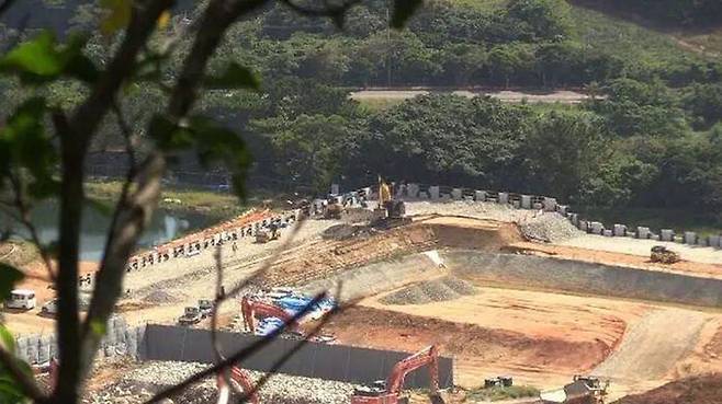 일본 이시가키 섬의 미사일 기지 공사 현장 (사진=환구시보 캡처)