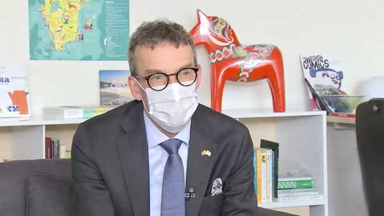 안데르스 헥토르 주한스웨덴대사관 과학혁신 참사관이 스웨덴 수소 경제 현황과 향후 계획에 대해 이야기하고 있다.