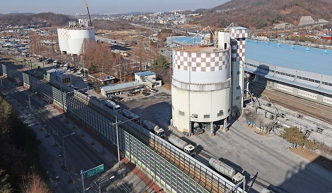 경기도 고양의 한 시멘트 공장 /연합뉴스