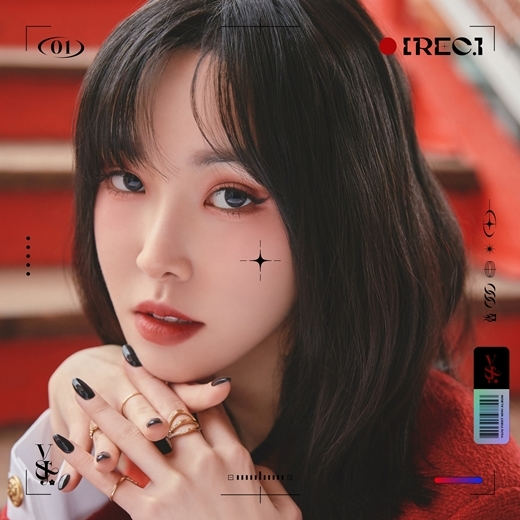 Yuju, a former GFriend of the group, is writing and writing the title song.Yuju released a digital cover of his solo album REC. through the official SNS of Connect Entertainment on May 5, and stripped off the hidden code.Inside the image is a new beginning, a symbolic element that penetrates the solo first album REC. The red signal symbolizing recording is impressive in the viewfinder frame.The focus of the lens and the fascinating eyes also catch the eye.With the hot domestic and international attention being drawn since the declaration of his solo debut, the title song is Play. It is more meaningful because Yuju wrote and wrote it.The word play has a playful and pleasant meaning, but Yuju did not miss the explanation behind it.REC. will be released at 6 pm on the 18th.