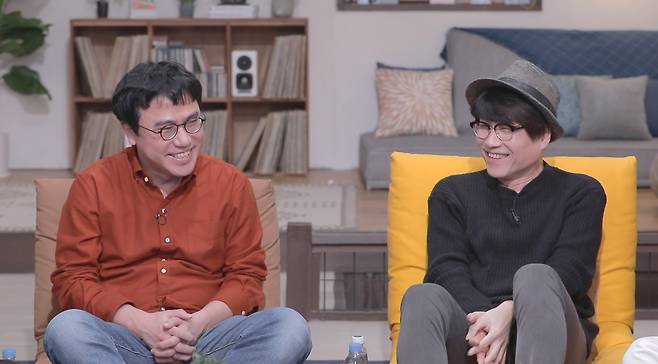 ‘방구석 1열’ 영화 ‘보디가드’ OST을 소개한다.사진=JTBC 제공