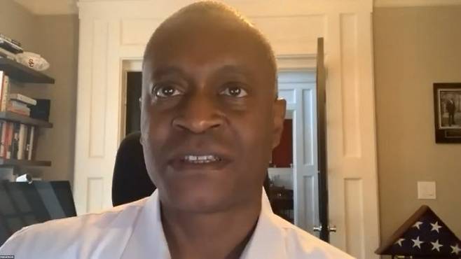 라파엘 보스틱 애틀랜타 연방준비은행(연은) 총재가 전미경제학회(AEA) 연례총회 2022 개막일인 지난 7일(현지시간) ‘흑인 기업가와 금융 제약’ 세션에서 발언하고 있다. (사진=AEA 연례총회)