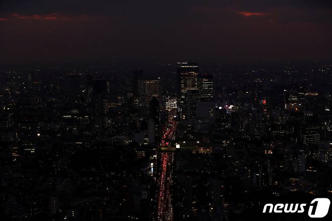 2019년 10월 31일(현지시간) 찍힌 일본 도쿄의 밤 거리. © 로이터=뉴스1 © News1 김지현 기자