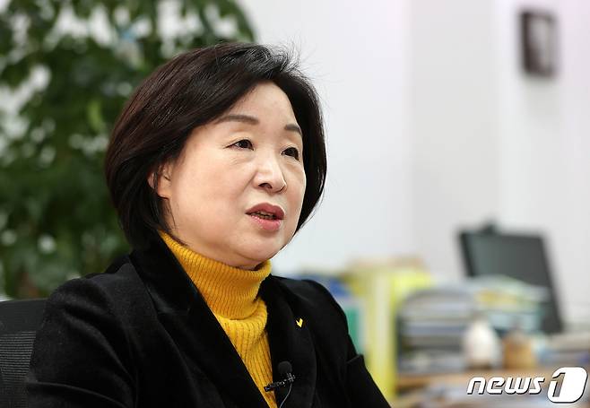 심상정 정의당 대선 후보가 5일 서울 여의도 국회의원회관 의원실에서 뉴스1과 인터뷰하고 있다. 2022.1.5/뉴스1 © News1 구윤성 기자