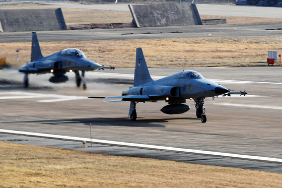 공군 F-5 전투기. (공군 제공) 2018.11.20/뉴스1 © News1