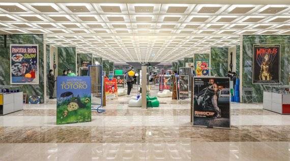 판교점 유플렉스 아이코닉 스퀘어 전경