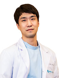 BGN밝은눈안과 강남교보타워 주락현 원장