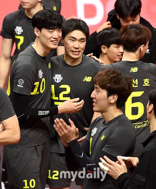 전광인 '승리 이끈 서브 득점'