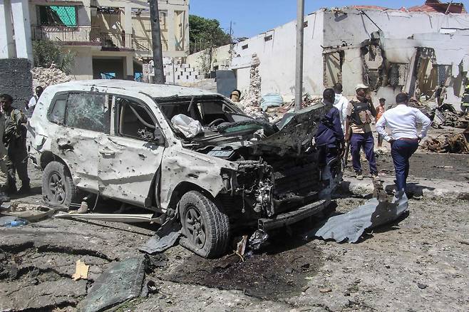 소말리아 수도 모가디슈에서 12일(현지시간) 차량을 이용한 자살폭탄 테러가 발생했다. AFP=연합뉴스