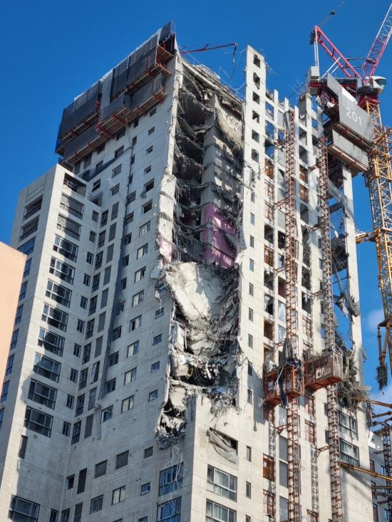 광주 서구 화정동 현대산업개발 아파트 신축공사 붕괴 사고 현장. 사진=광주서부소방서 제공