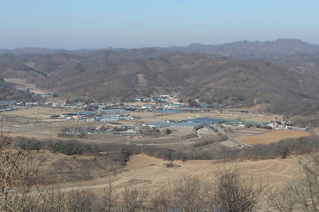 14일 경기도 연천군 접경지의 민간인통제선(민통선) 인근의 모습. 연합뉴스